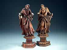 Detail images: Paar holzgeschnitzte Figuren der Hll. Petrus und Paulus