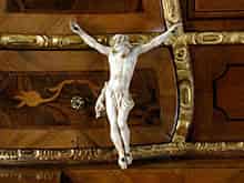 Detailabbildung: Elfenbein-Christus-Corpus