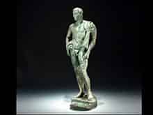 Detailabbildung: Bronzefigur eines Merkur