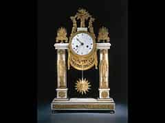 Detailabbildung:  Französische Portal-Uhr des Empire