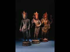 Detail images:  Gruppe von drei Bodhisattvas