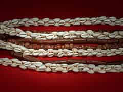 Detail images:  Vier lange Halsketten