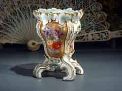 Detail images:  Kleine Rokoko-Potpourri-Vase