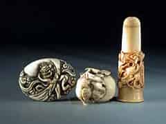 Detail images:  Zigarrenspitze und zwei Netsuke aus Elfenbein