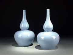 Detail images:  Paar aussergewöhnliche Doppelkürbis-Vasen