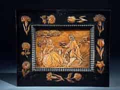 Detail images: Eger-Relief-Schnitzbild: Die Überreichung eines Minnekästchens 
