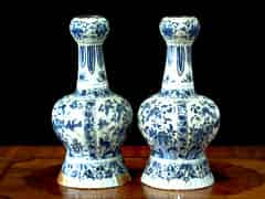 Detailabbildung: Paar Delfter Vasen