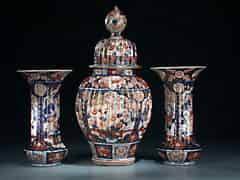 Detailabbildung: Drei Imari-Vasen