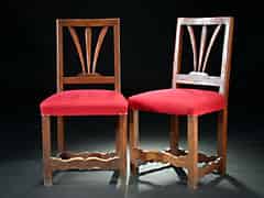 Detailabbildung: Paar rustikale Stühle