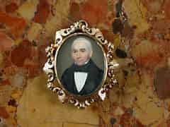 Detail images: Ovales Miniaturportrait eines Herren in Biedermeierkleidung