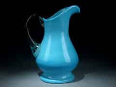 Detailabbildung: Blaue Milchglaskanne