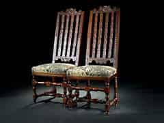 Detailabbildung: Paar rustikale Stühle im Holländischen Stil