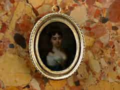 Detail images: Ovales Miniaturgemälde einer Dame im Kostüm des 18. Jhdt.