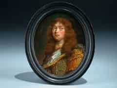 Detailabbildung: Ovales Miniaturporträt eines adeligen Herren in vergoldetem Harnisch mit weissem,