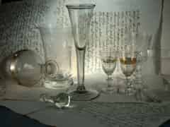Detail images: Konvolut von sieben Glasteilen