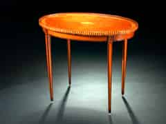 Detailabbildung: Ovales Tischchen im Stil des Directoire