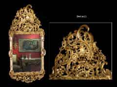 Detailabbildung: Reich geschnitzter und vergoldeter Rokoko-Spiegelrahmen
