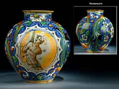 Detail images: Apotheken-Vase in Majolika