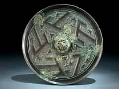 Detailabbildung: Tang T-Spiegel in Bronze