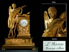 Detail images: Französische feuervergoldete Bronze Kamin-Pendule mit musizierendem Amor