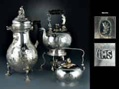 Detailabbildung: Silbernes Kaffee- und Teeservice mit Rocaille-Dekor
