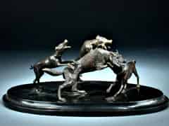 Detailabbildung: Italienisch-flämische Bronzegruppe einer Wolfsjagd