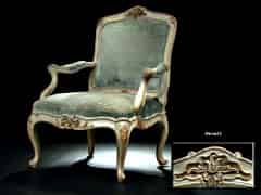 Detailabbildung: Gefasster und teilvergoldeter großer Sessel im Stil Louis XV