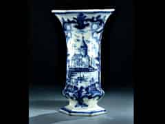 Detail images: Delfter Fayence-Vase