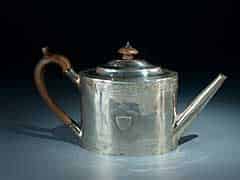Detail images: Englische Silber-Teekanne