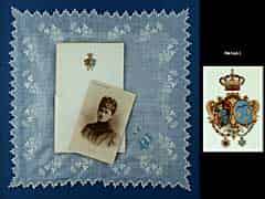 Detailabbildung: Gesticktes Taschentuch der Herzogin von Alencon