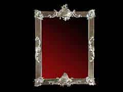 Detailabbildung: Spiegel in Metallrahmen mit Rocailledekor