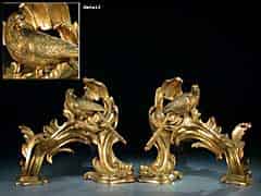 Detailabbildung: Paar französische feuervergoldete, figürlich gestaltete Kaminböcke des Louis XV
