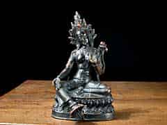 Detailabbildung: Nepalesische Bronzefigur: “Grüne Tara“