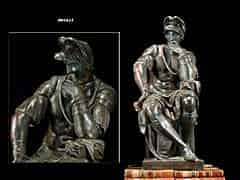 Detail images: Bronzefigur des sitzenden Giovanni da Medici