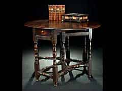 Detailabbildung: Englischer Gate-Leg-Table im Stil Louis XIII