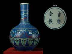 Detailabbildung: China-Vase in Porzellan
