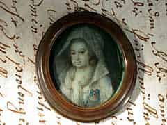 Detail images: Miniaturportrait einer älteren adeligen Dame