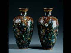 Detailabbildung: Paar kleine chinesische Cloisonné-Vasen
