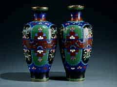 Detail images: Paar kleine Cloisonné-Vasen