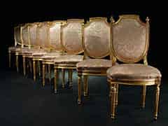 Detailabbildung: Satz von acht Louis XVI-Stühlen
