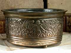 Detail images: Spanische Suppenschüssel in Bronze