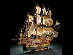 Detailabbildung: Großes Modell-Segelschiff
