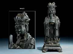 Detail images: Chinesische Bronzestatue