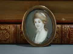 Detail images: Oval-Miniaturporträt einer Dame