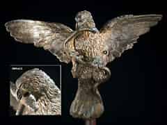 Detail images: Bronzefigur eines Adlers