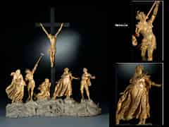 Detailabbildung: Geschnitzte Kreuz-Figurengruppe des 18. Jahrhunderts