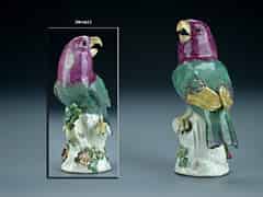 Detail images: Meissener Porzellan-Figur eines kleinen Amazonen-Papageis