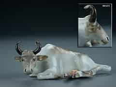 Detail images: Meissener Porzellan-Figur einer liegenden Kuh