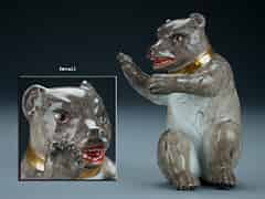 Detailabbildung: Meissener Porzellanfigur eines Tanzbären