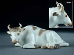 Detail images: Meissener Porzellanfigur einer liegenden Kuh